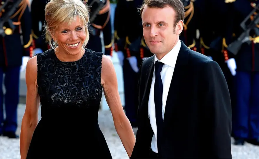 Emmanuel Macron: Czy ma dzieci? Poznaj jego patchworkową rodzinę