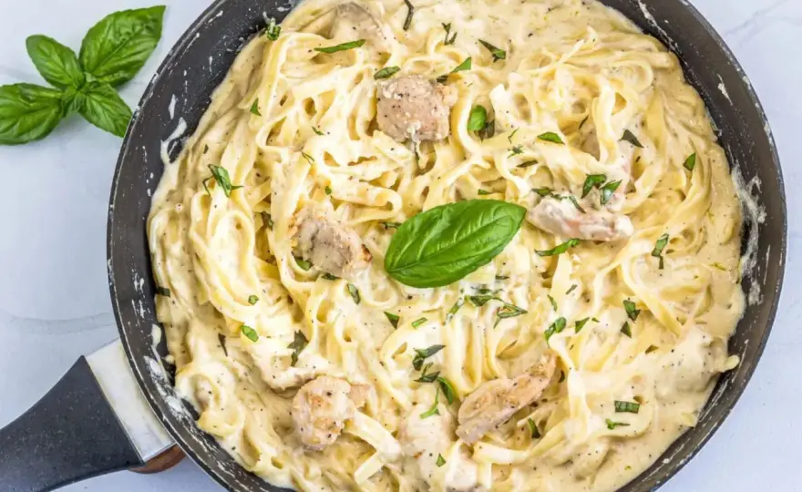 Pasta Alfredo perfecta - El secreto de una salsa sedosa