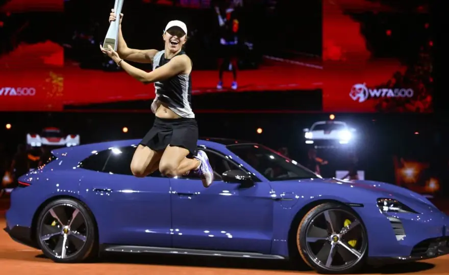 Iga Świątek i Porsche - Dlaczego to działa?