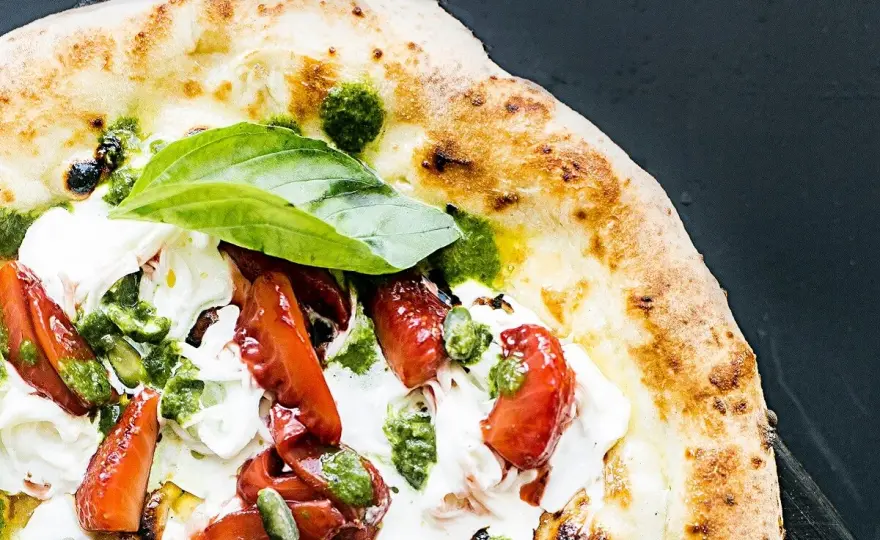 Pizza: Która ma najmniej kalorii? Praktyczny przewodnik