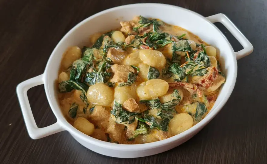 Gnocchi z kurczakiem: Szybki obiad, który zawsze wychodzi!