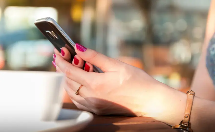 Żywotność baterii w telefonie - Ile wytrzyma i jak ją chronić?