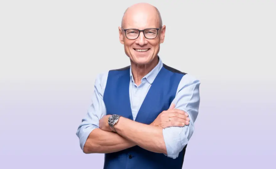 Tadeusz Oleszczuk - kim jest lekarz od hormonów, menopauzy i relacji?