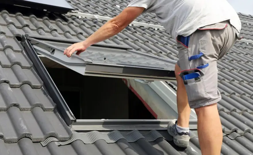 Dachfenster einbauen - Kosten, Genehmigung & Planungstipps