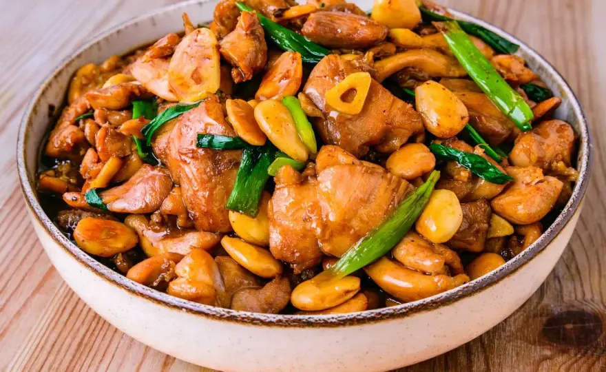 Poulet aux noix de cajou parfait - Le secret d'un sauté réussi