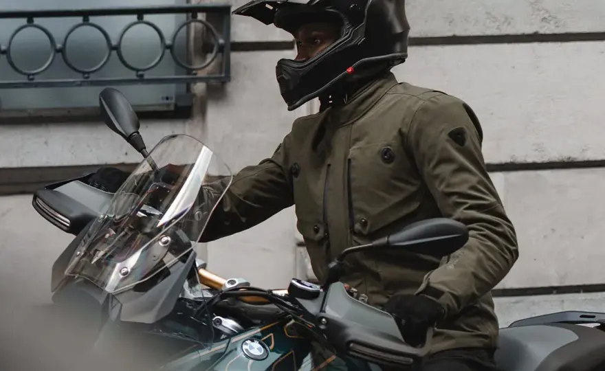 Gore-Tex en moto - ¿Mito o realidad? Guía completa