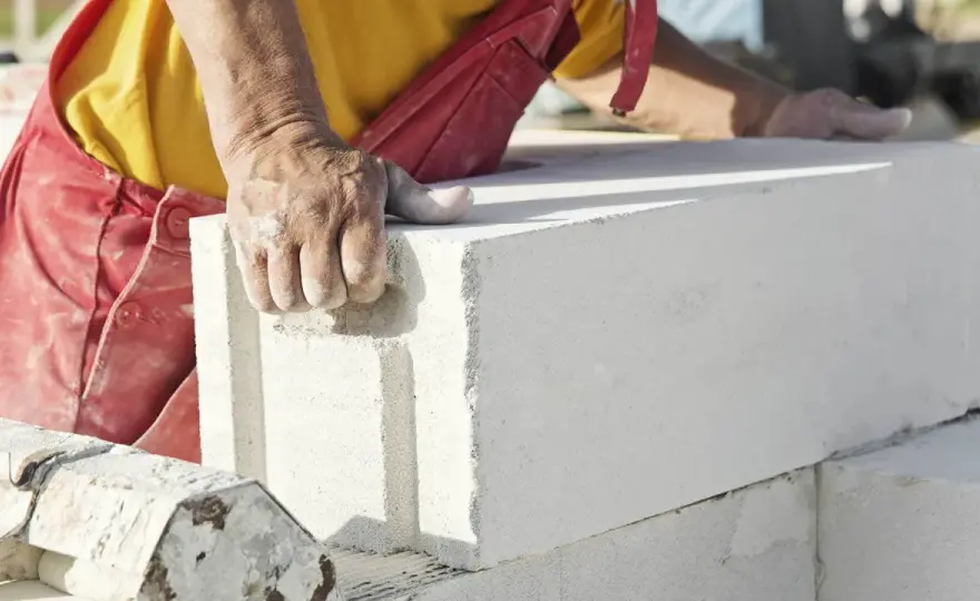 Ciepły dom: Beton komórkowy czy ceramika? Porównanie WT 2021