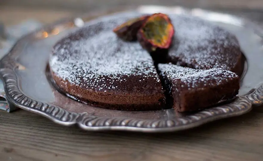 Kladdkaka recept - Så bakar du den perfekt kladdig varje gång