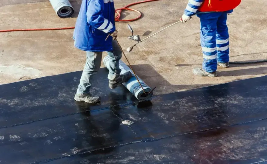 Flachdach Abdichtung - Materialvergleich & Kosten-Check