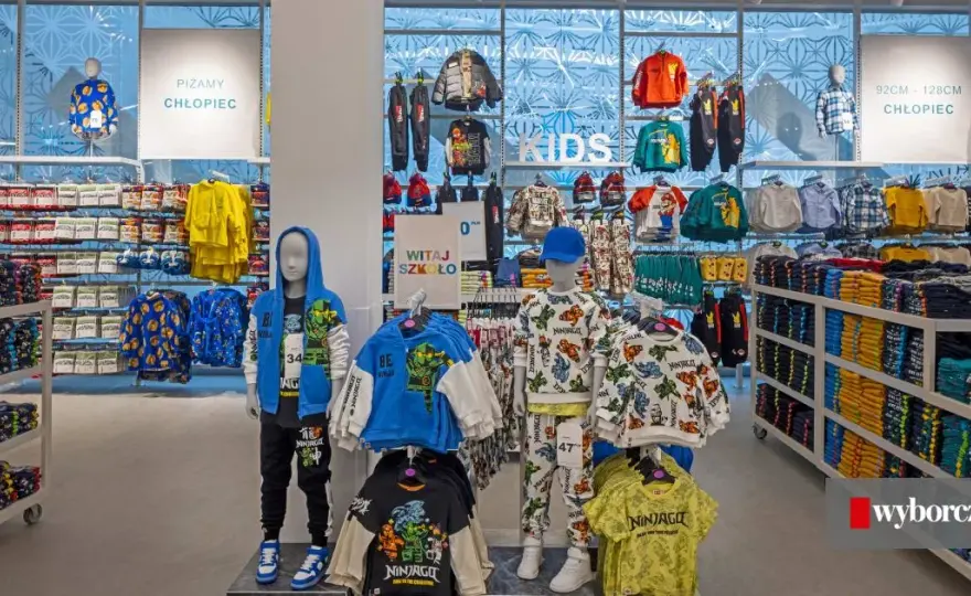 Primark: Co to za firma? Fenomen taniej mody i kontrowersje
