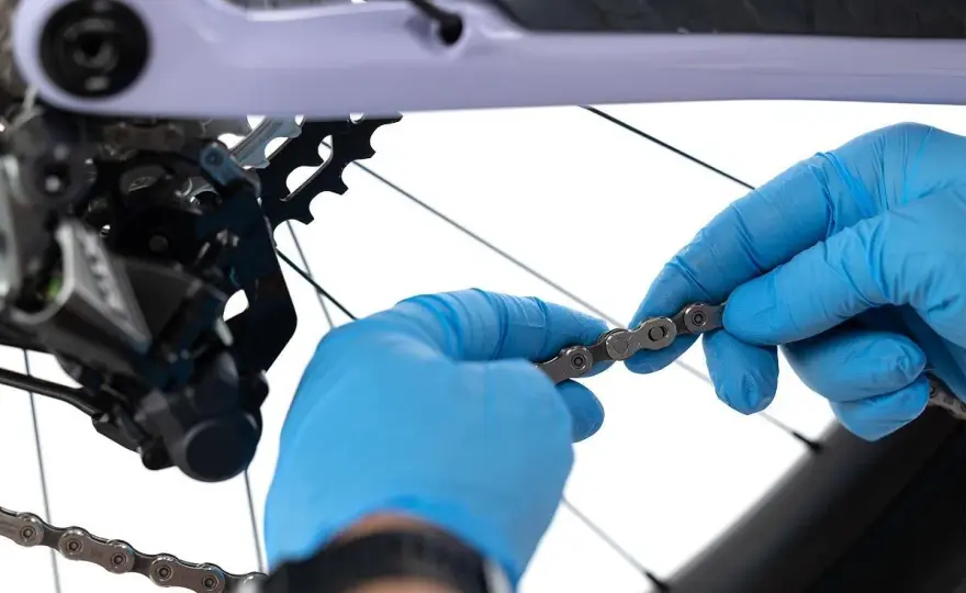 Kierunek łańcucha rowerowego - Jak montować bez błędów?