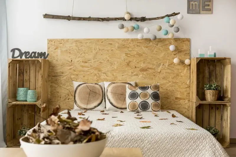 Pomysły na projekty DIY z drewna, które zaskoczą Twoich gości
