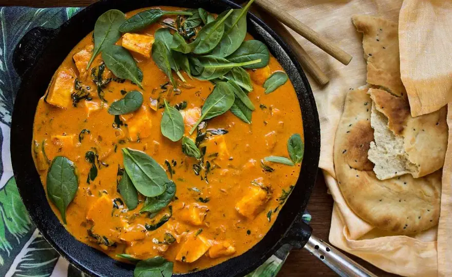 Palak paneer med halloumi - så får du rätt sälta och balans
