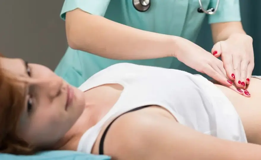 Ból wątroby? Objawy, lokalizacja i kiedy iść do lekarza