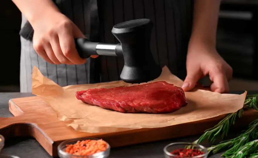 Pourquoi taper la viande - Tendreté et cuisson parfaite