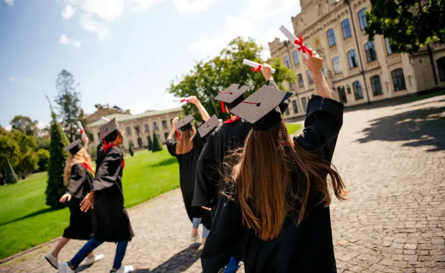 Najlepsze uczelnie w Polsce - Jak mądrze wybrać studia i kierunek?