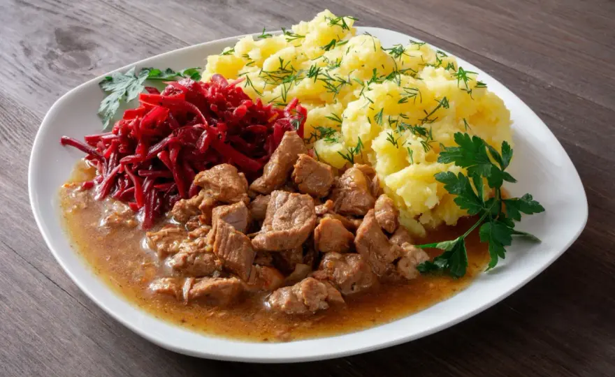 Gulasz z łopatki - Jak zrobić idealny? Przepis i sekrety!