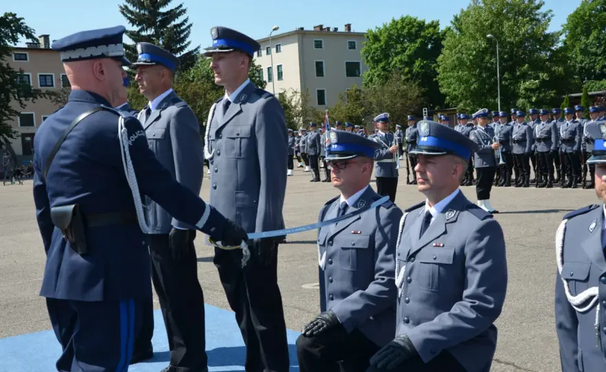 Mianowanie w Policji - Jak szybciej uzyskać stopień? Nowe zasady 2026