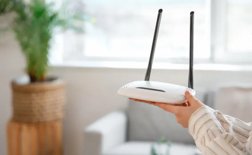 Reset telefonu, routera, IoT - Jak to zrobić bezpiecznie?
