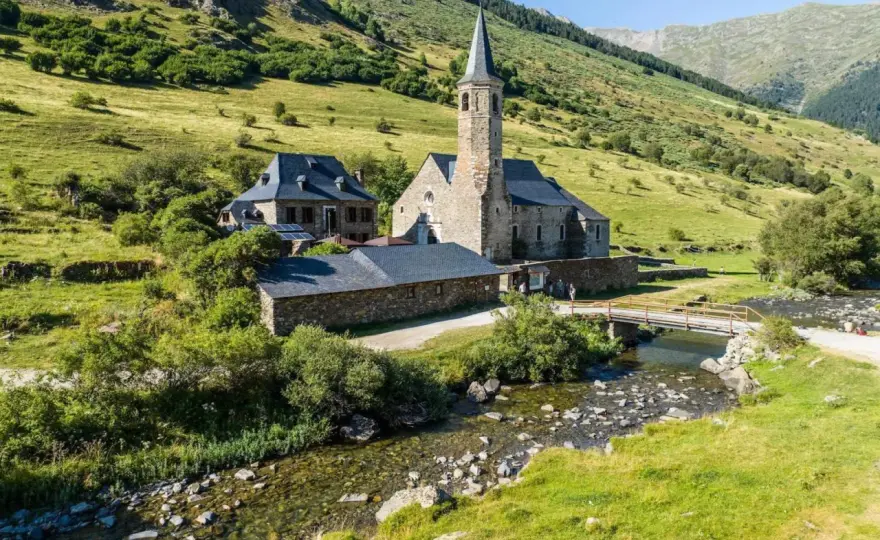 Montgarri - Santuario y pueblo abandonado en Val d'Aran