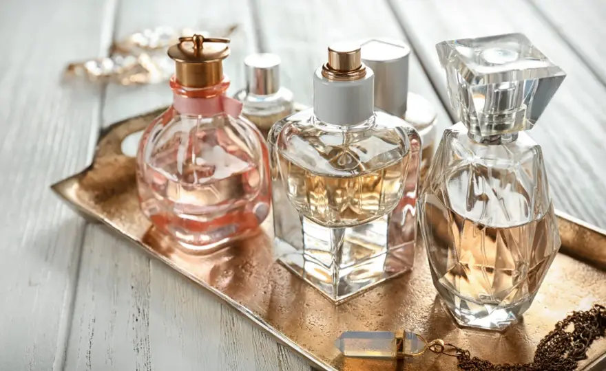 Hexyl Cinnamal w perfumach - Jak czytać skład i unikać alergii?