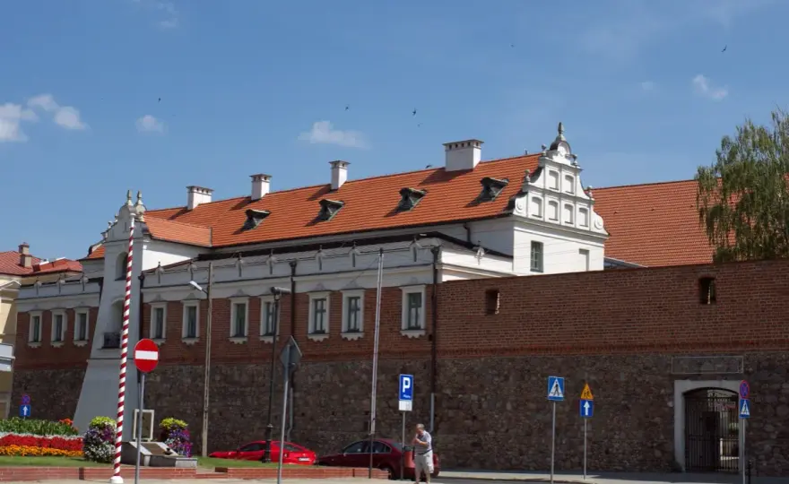 Najlepsze atrakcje Piotrków Trybunalski, które musisz zobaczyć