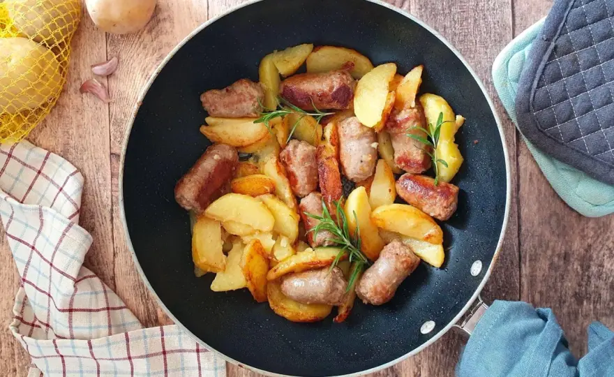 Salsiccia e patate in padella, guida semplice per non sbagliare