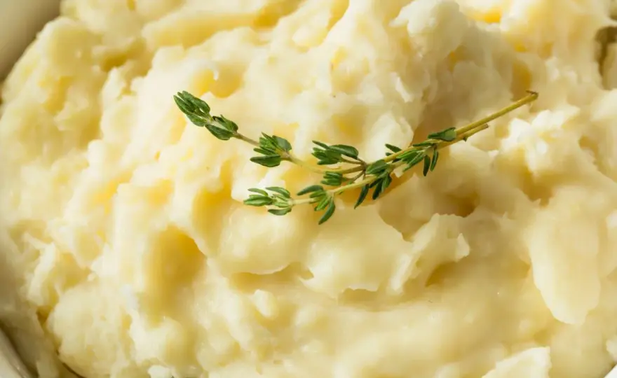 Jak zrobić idealne puree ziemniaczane? Sekret puszystości