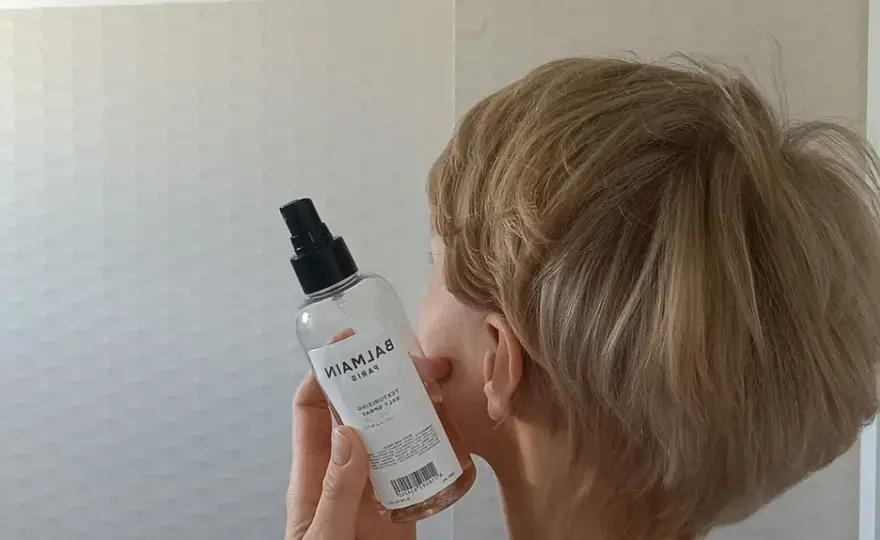 Spray z solą morską - Jak używać dla objętości i fal?