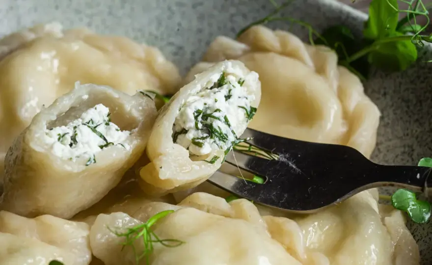 Pierogi z Twarogiem - Jak zrobić idealne? Sprawdź!