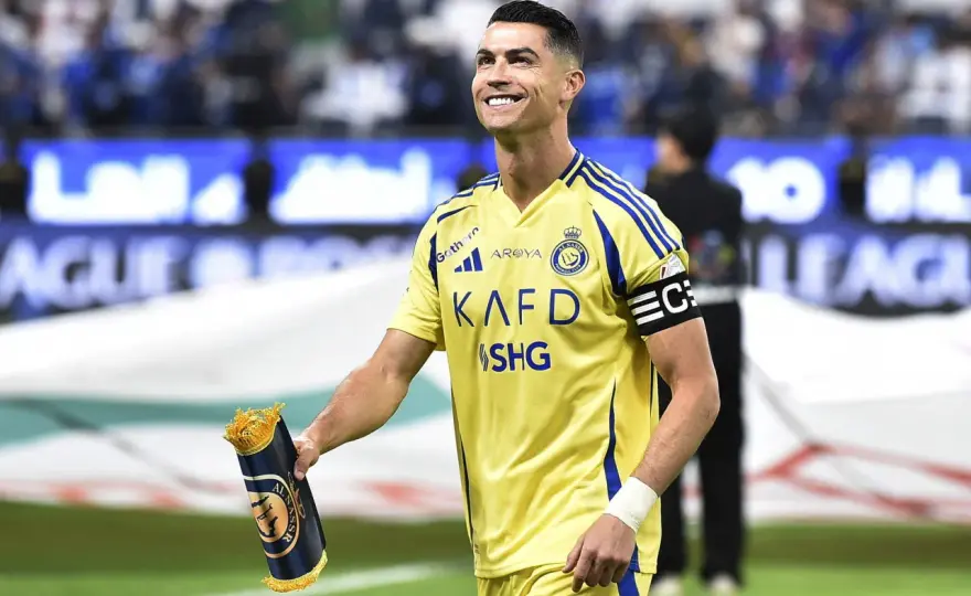 Zarobki Cristiano Ronaldo: Ile zarabia CR7 w Al-Nassr i poza nim?