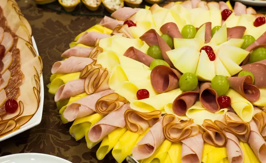 Buffet froid pas cher - Le guide pour un repas réussi