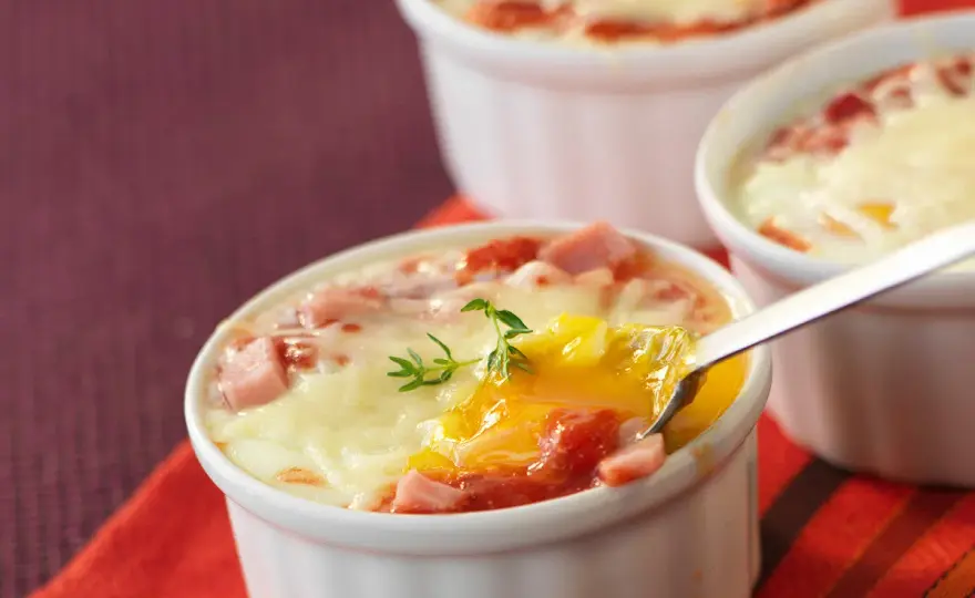 Œuf cocotte au four jambon fromage - réussir la cuisson moelleuse