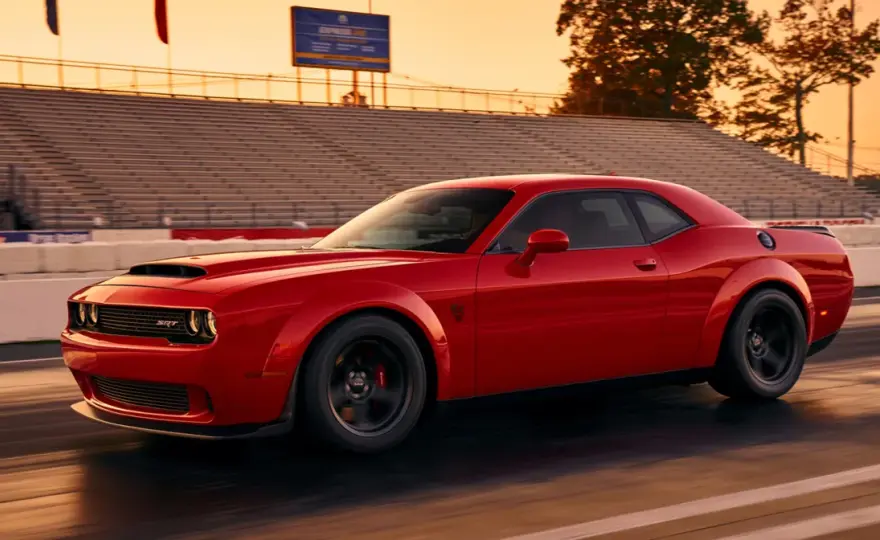 Dodge Challenger SRT - Kupić w 2026? Sprawdź, zanim pożałujesz!