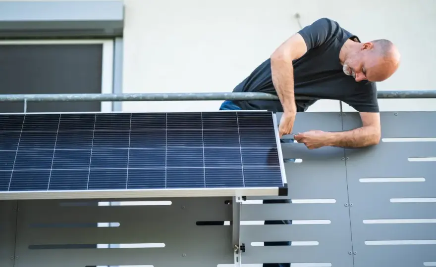 Solaranlage selbst montieren - Lohnt sich das wirklich?