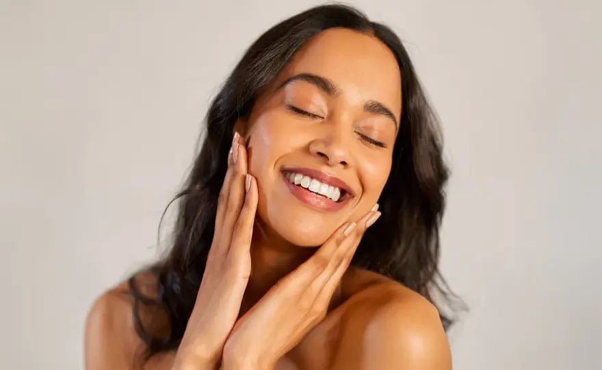 Conseils maquillage pour un teint naturel et lumineux