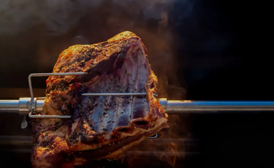 Cuisson à la broche parfaite - Maîtrisez le tournebroche!