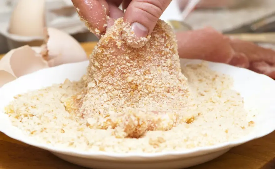 Low Carb Panade - Wie gelingt die perfekte Kruste ohne Brösel?