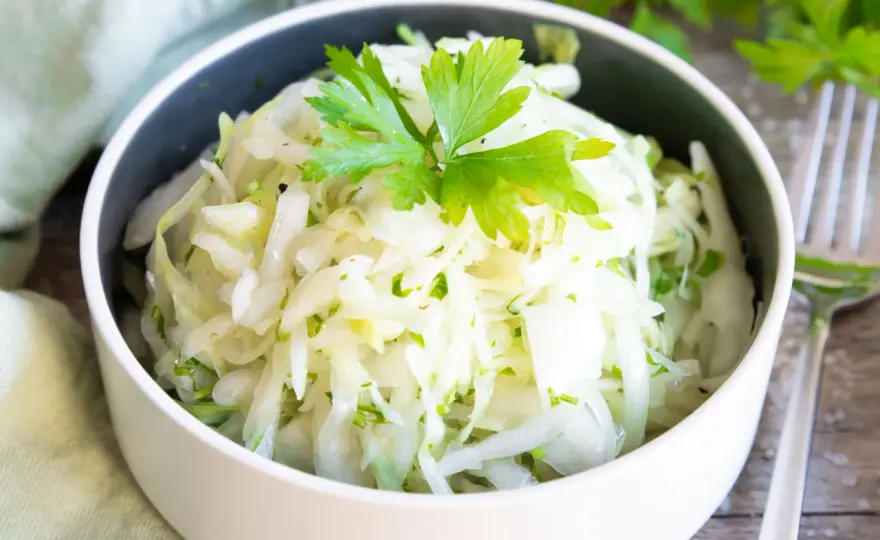 Krautsalat selber machen - So wird er knackig statt matschig