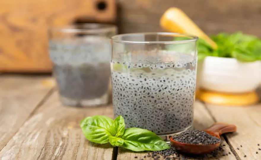 Semi di basilico in acqua - il metodo giusto per germogliarli