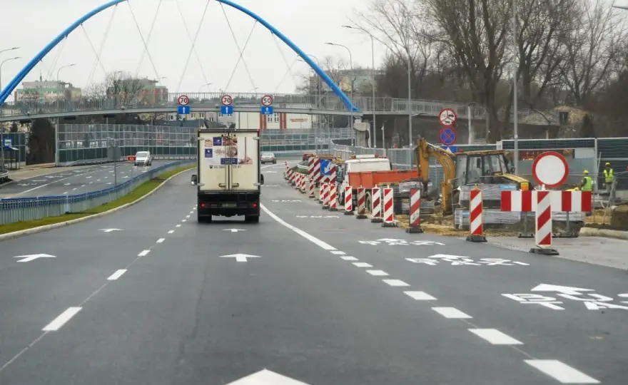 Avenue po polsku: Jak tłumaczyć "aleja" i unikać błędów?
