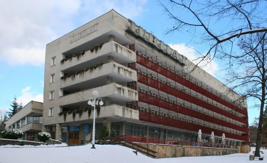 Szpital Uzdrowiskowy Jubilat: NFZ, zabiegi, opinie. Czy warto?