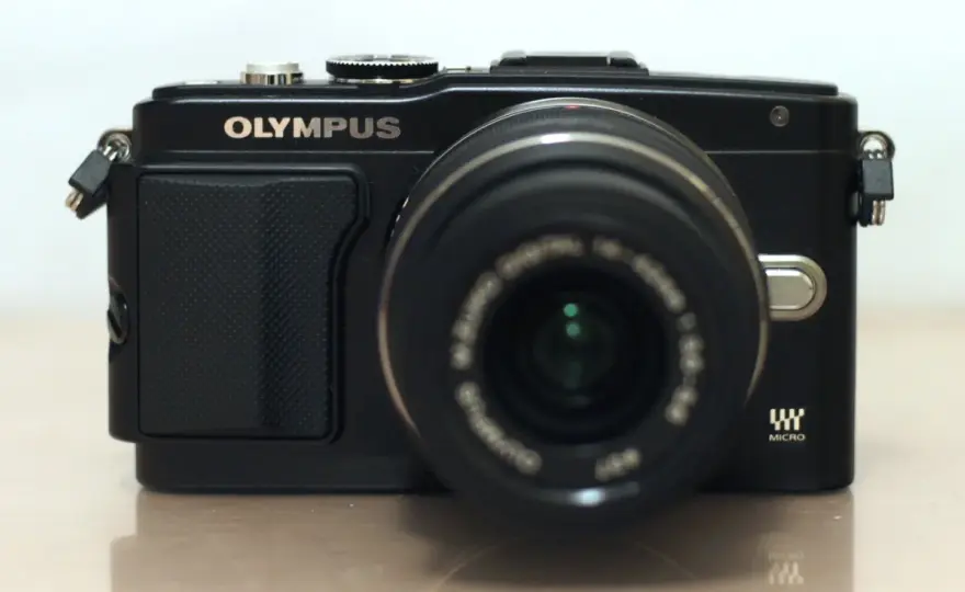 Olympus E-PL5 - Czy ten bezlusterkowiec wciąż ma sens?