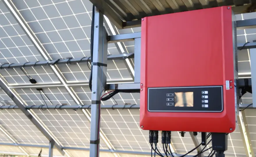 Inwerter 3-fazowy: Klucz do fotowoltaiki >3,68kW - Wybór i Porady
