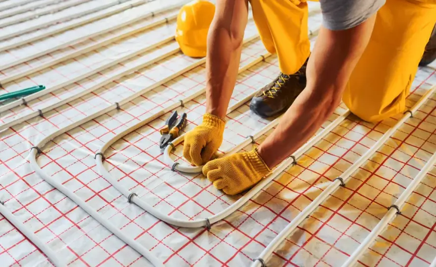 Ogrzewanie podłogowe: ile kosztuje 1m²? Sprawdź ceny i porównaj