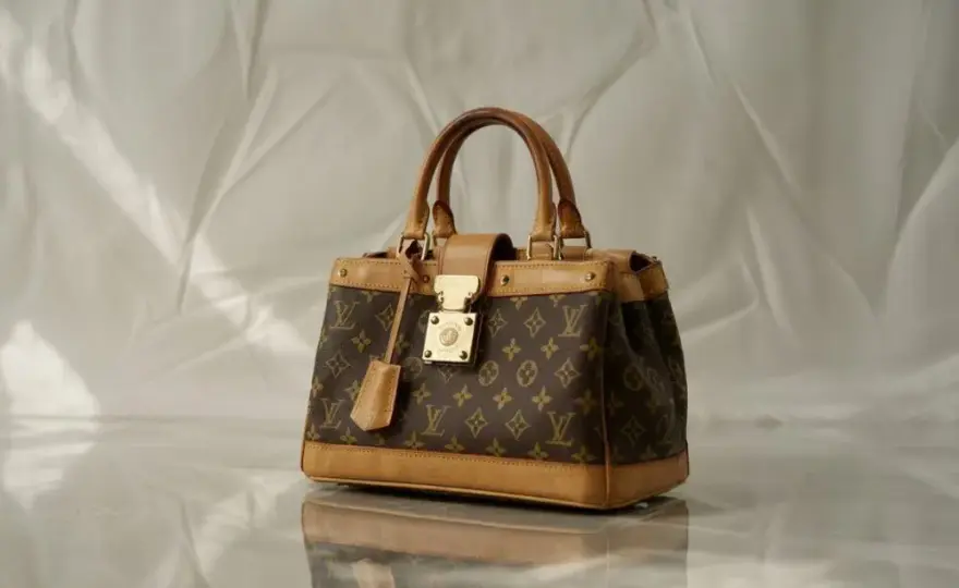 Z czego wykonane są torebki Louis Vuitton? Odkryj ich jakość i materiały