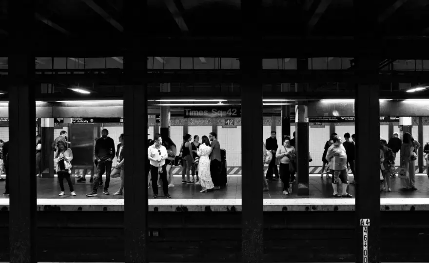 Street photography - Jak uchwycić moment i nie łamać prawa?
