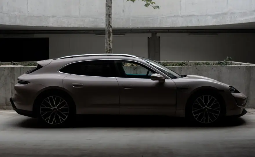 Porsche Taycan 4S - Czy to idealny elektryk na co dzień?