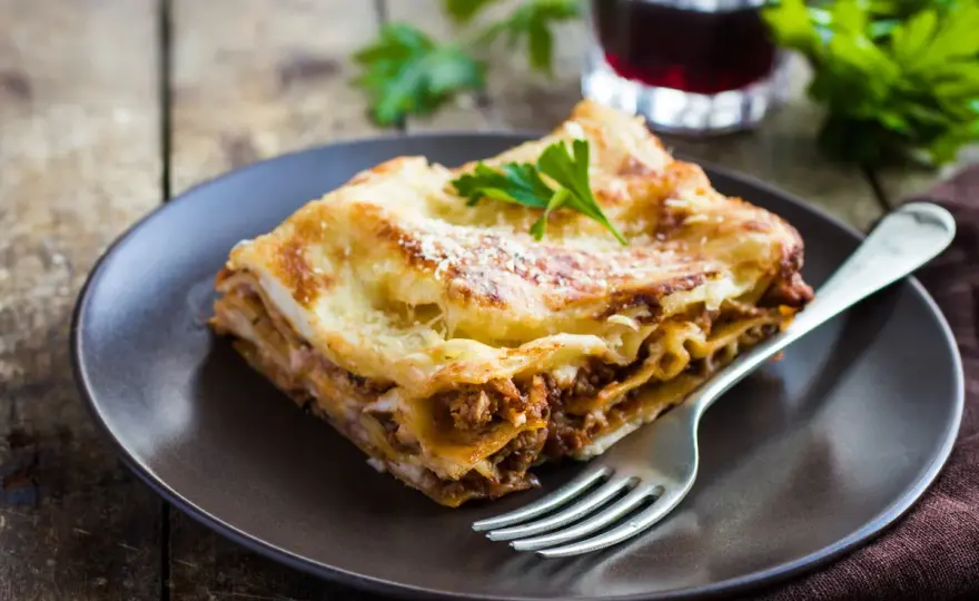 Mięso do lasagne - Jakie wybrać, by sos był idealny?