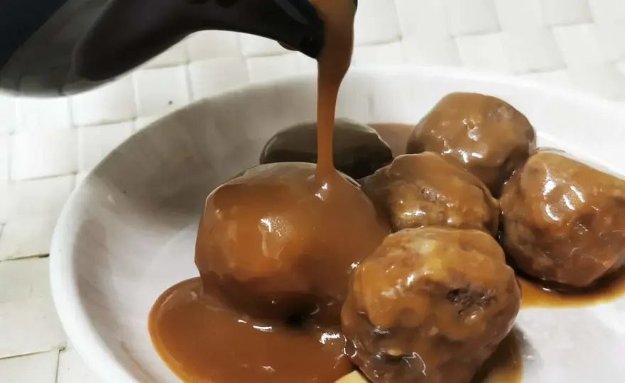 Salsa española perfecta - Receta, usos y errores a evitar